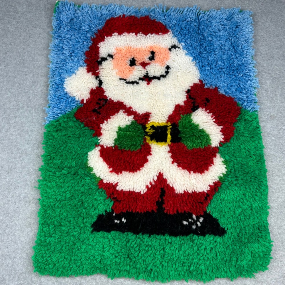 Handmade Vtg Santa‎ Claus Latch Hook Rug Wall Hanging Christmas Decor